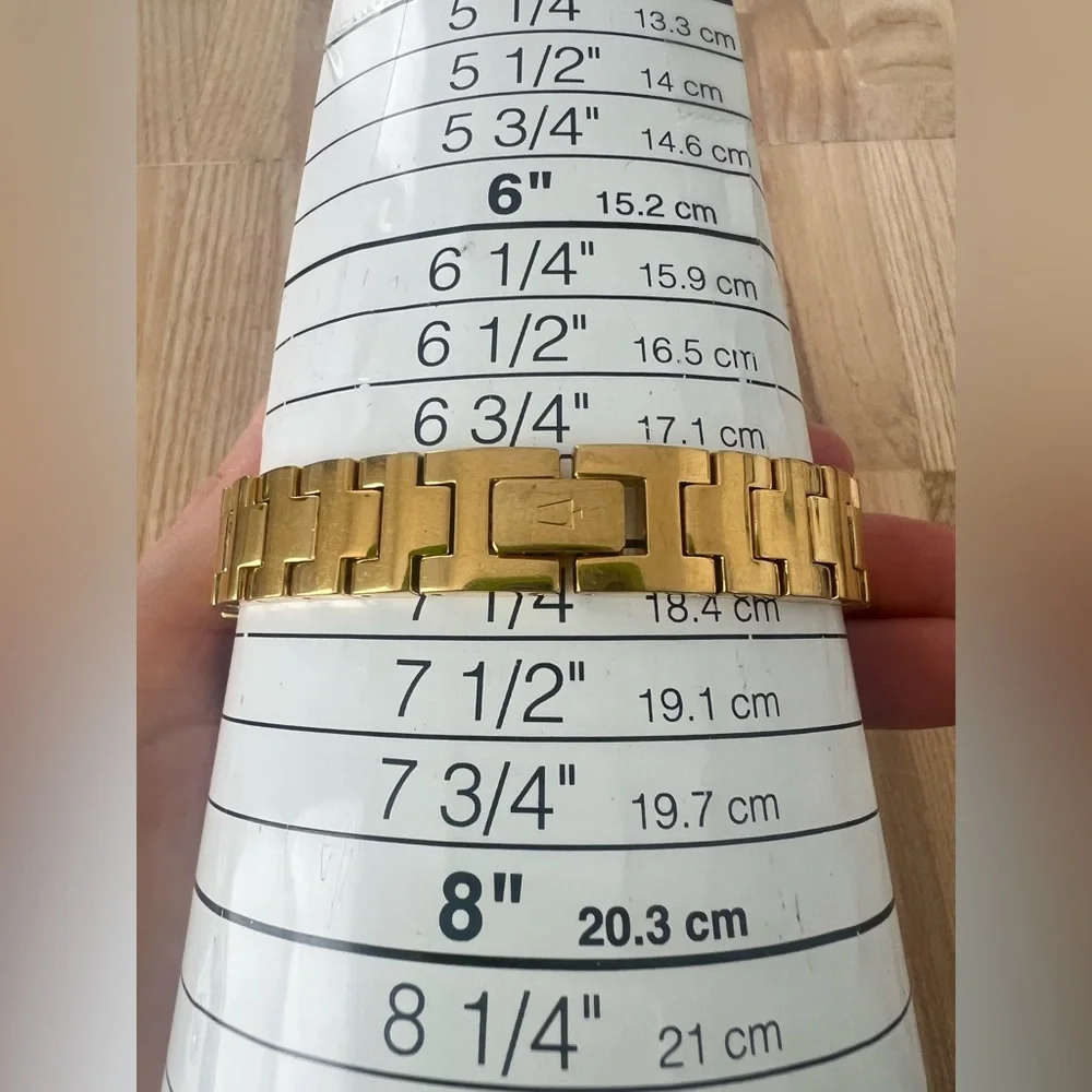 Rare Bulova ladies rectangular gold tone diamond dress watch NEW BATTERY
